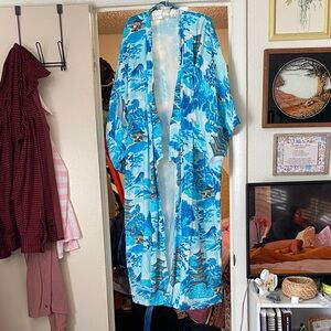 Blue/White Kimono w/Scenic Print